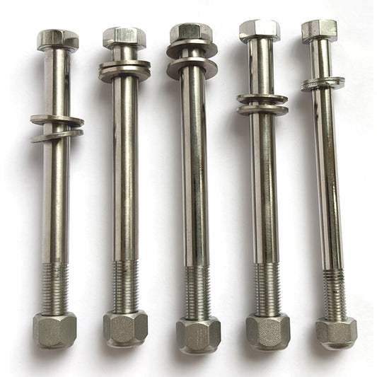 Norton Commando Engine Mounting Bolt Set. 750cc & 850cc (1968 onwards) BC44544